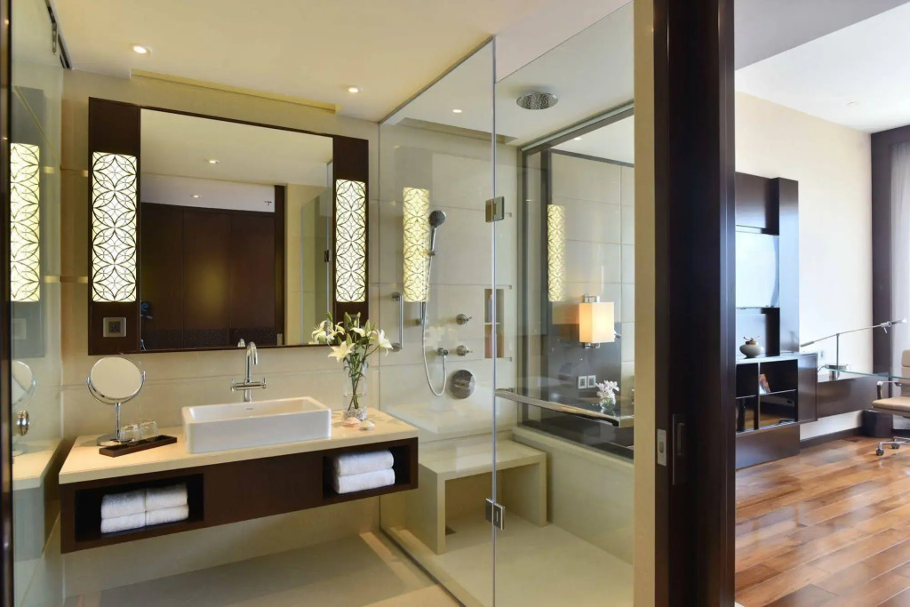 Kochi Marriott Hotel, LuLu International Shopping Mall