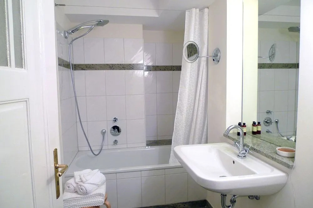 Aqua Suite