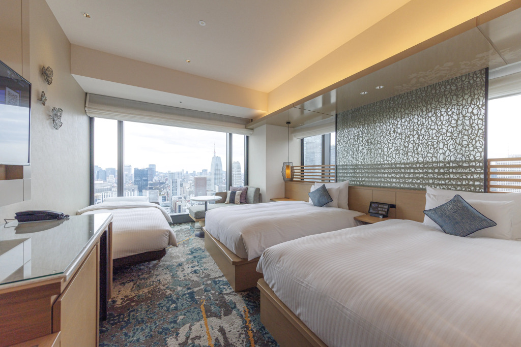 THE BLOSSOM HIBIYA