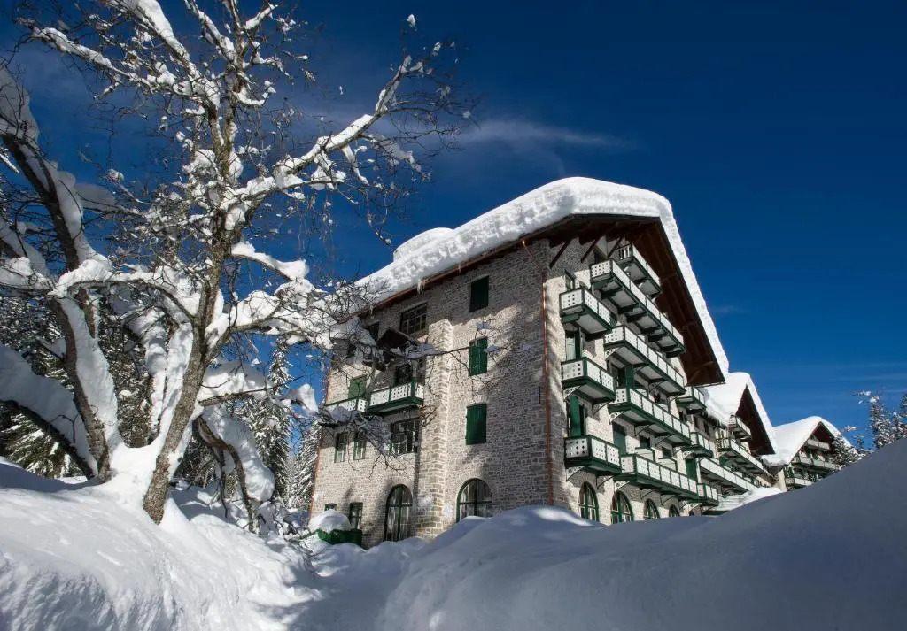 Hotel Lago di Braies