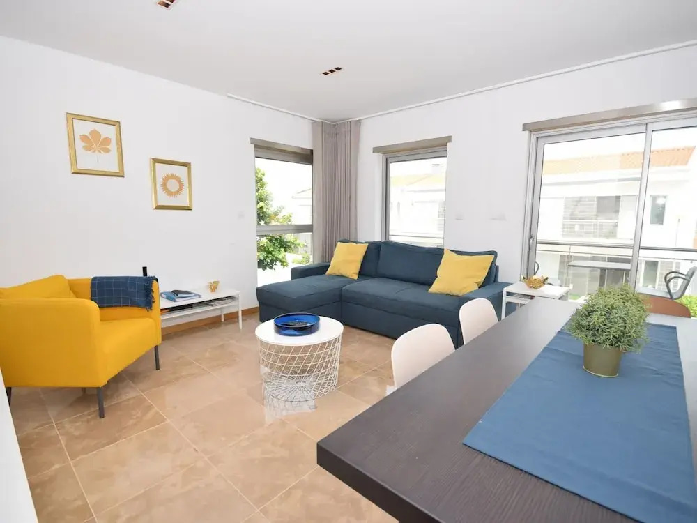 Holiday Home Near Sao Martinho Beach