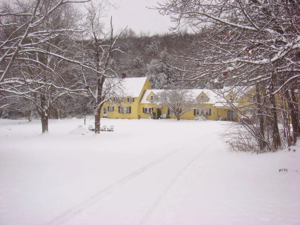 Fiddler's Green Inn
