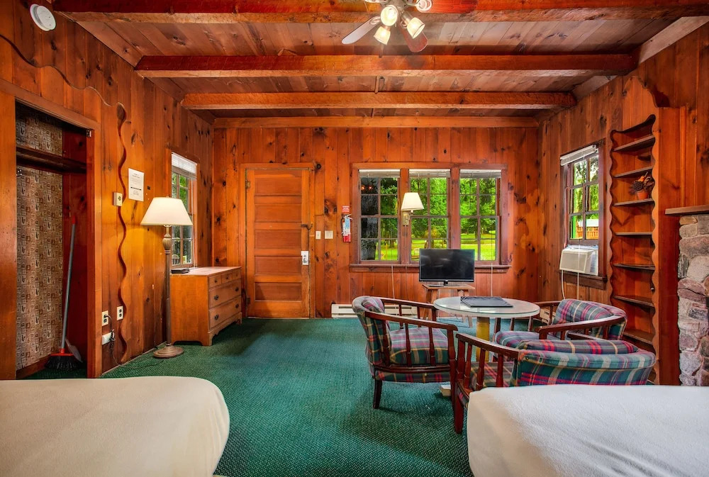 Birchcliff Resort