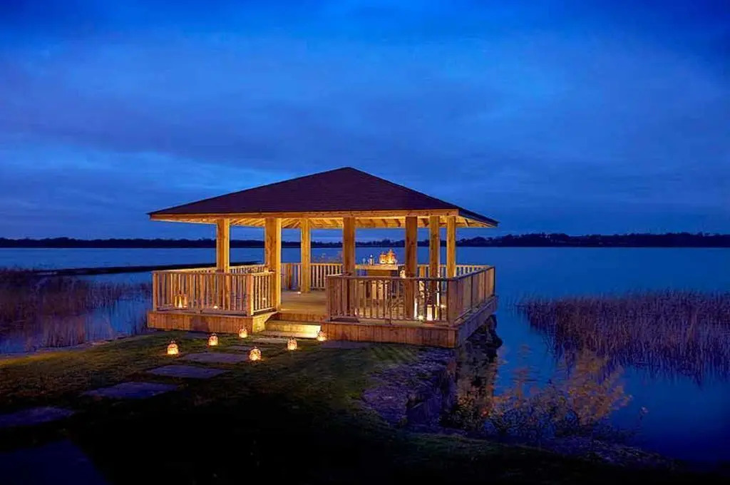 Wineport Lodge
