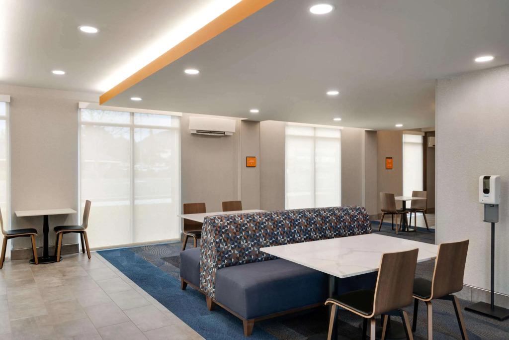 La Quinta Inn & Suites by Wyndham Springfield
