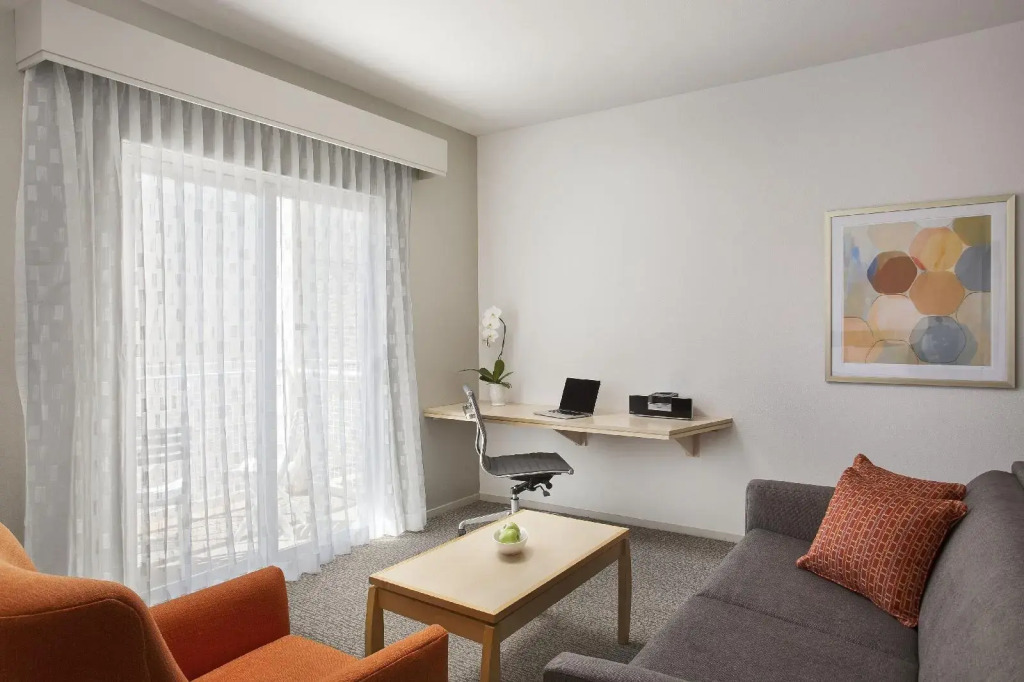 Corporate Inn Sunnyvale - All-Suite Hotel