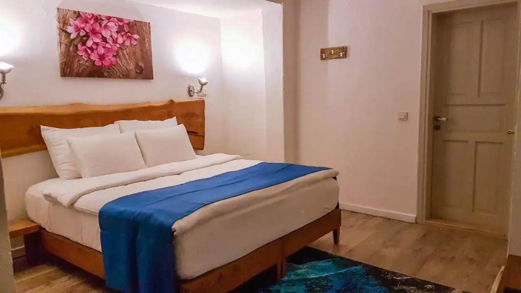 Alaçatı Otel Rebetiko