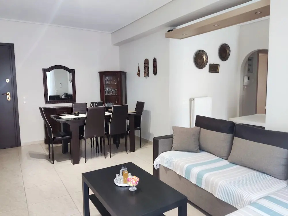 A&J Apartments or Rooms athens airport