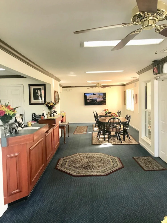Madison Inn Lodge