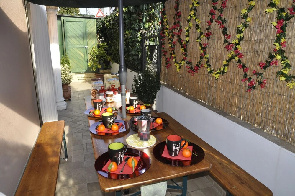 Cheerful Apartment with Cosy Garden