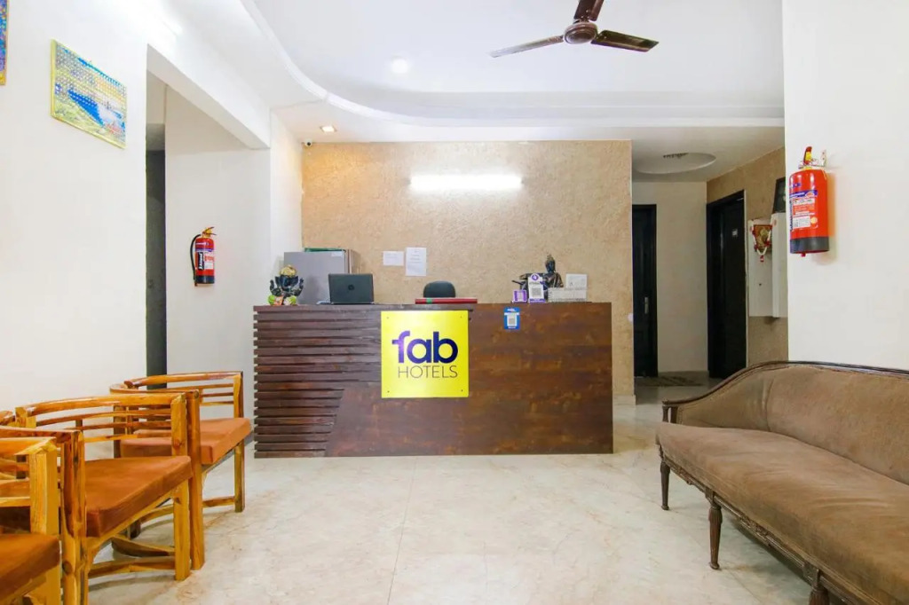 FabHotel Nirvana - 600m from CK Birla Hospital Gurgaon