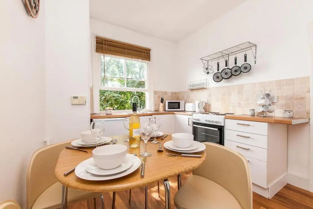 Central Broadstairs Apartment Close to Beach