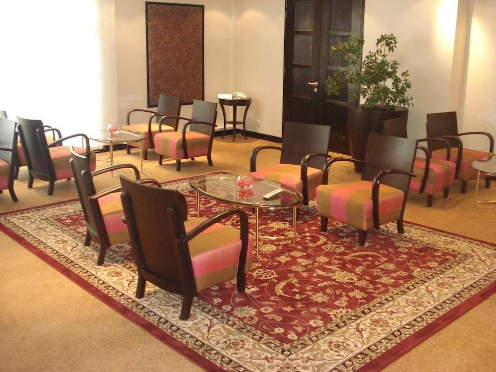 Mir Continental Hotel
