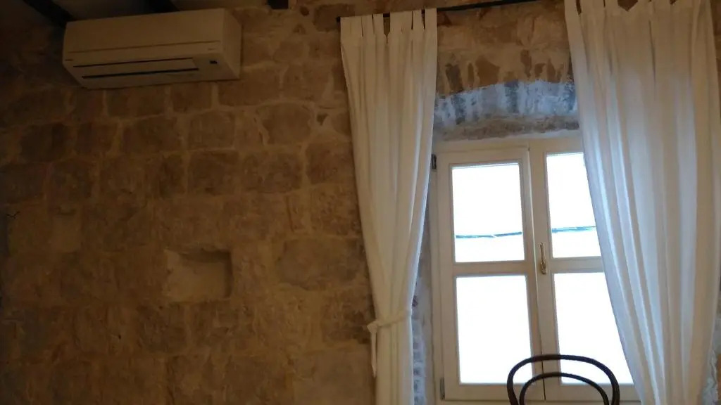 Apartment and Room Ivica