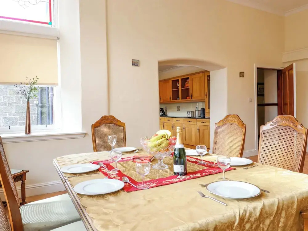 Rob Roy Apartment