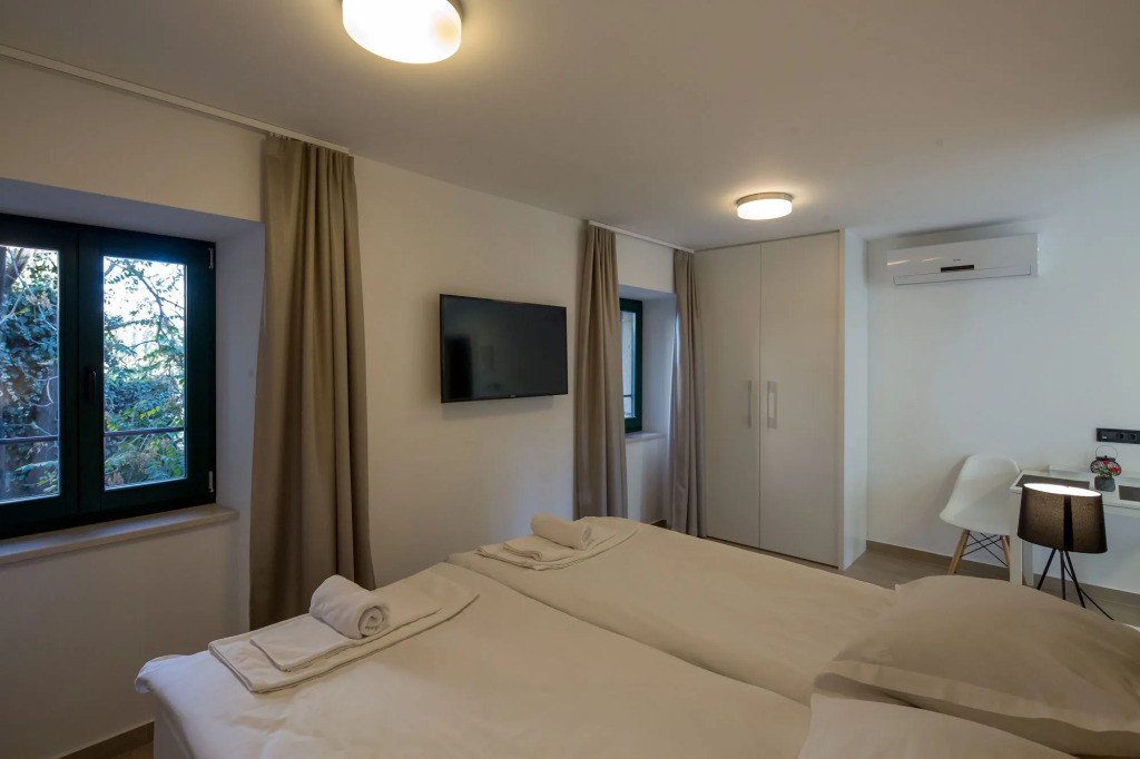 Apartments Korta