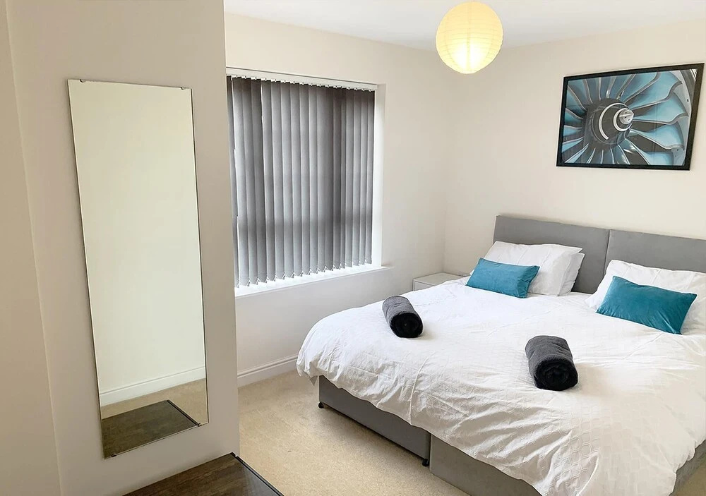 Continental Apartments 3-bed Apartment Farnborough