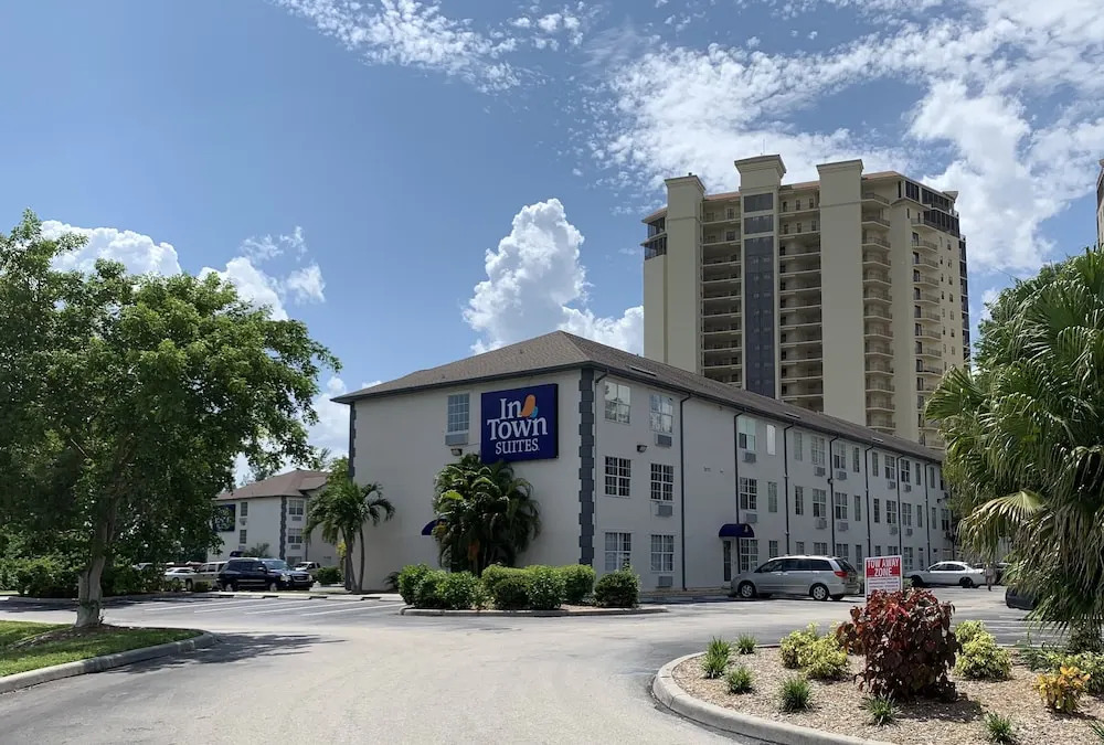 InTown Suites Extended Stay Fort Myers FL