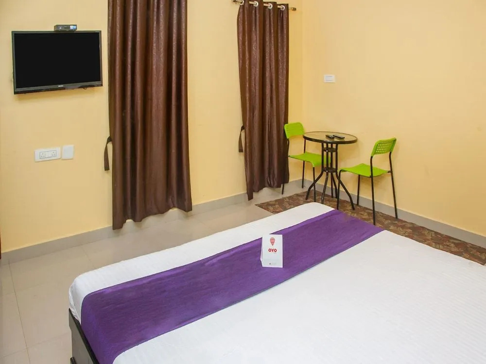 OYO 10673 Time Palace Residency