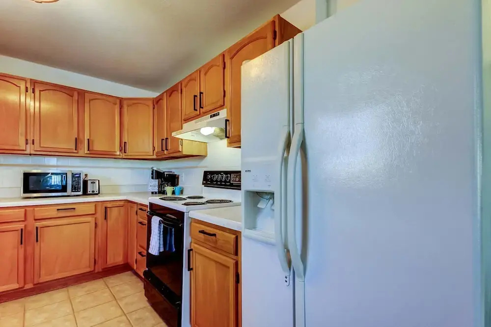 Simple Rooftop Gem 2 Blocks 2 Beach Pets Allowed
