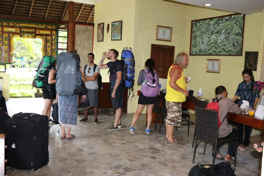 Puri Bunga Beach Cottages