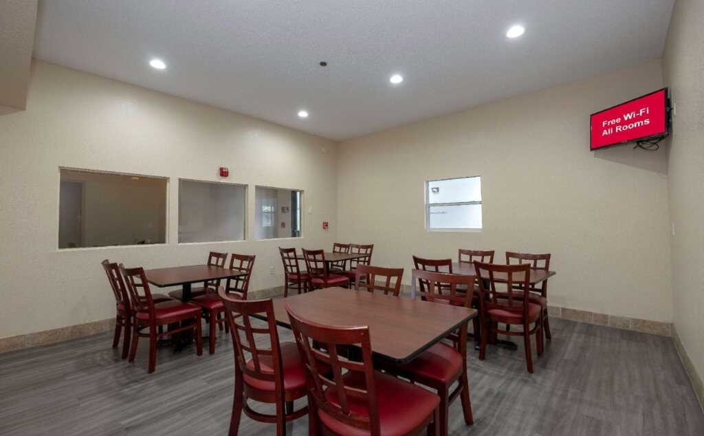 Red Roof Inn & Suites Pensacola-NAS Corry
