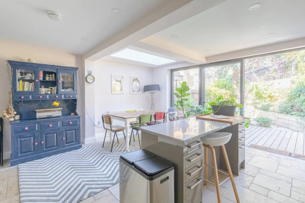 Beautiful & Modern 3BD House- Kennington!