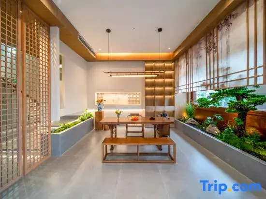 Jiuhuashan Ruyuan Homestay (Grand Aspiration Cultural Park Branch)