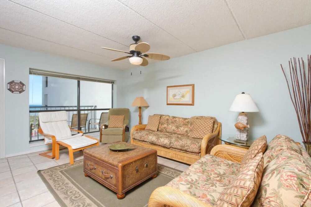 Saida IV Condominium 607