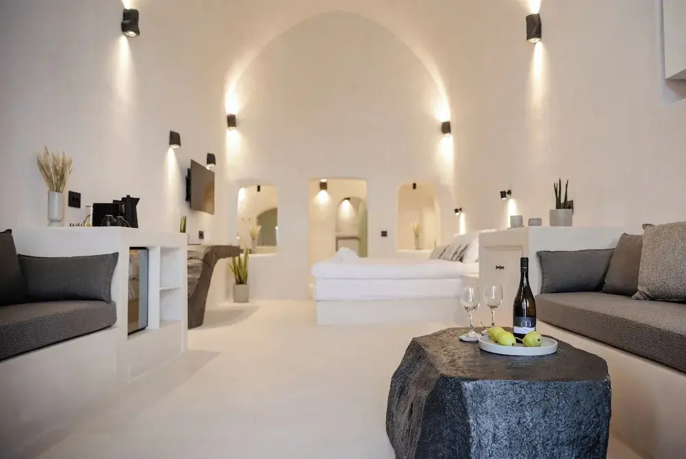 One of One Suites