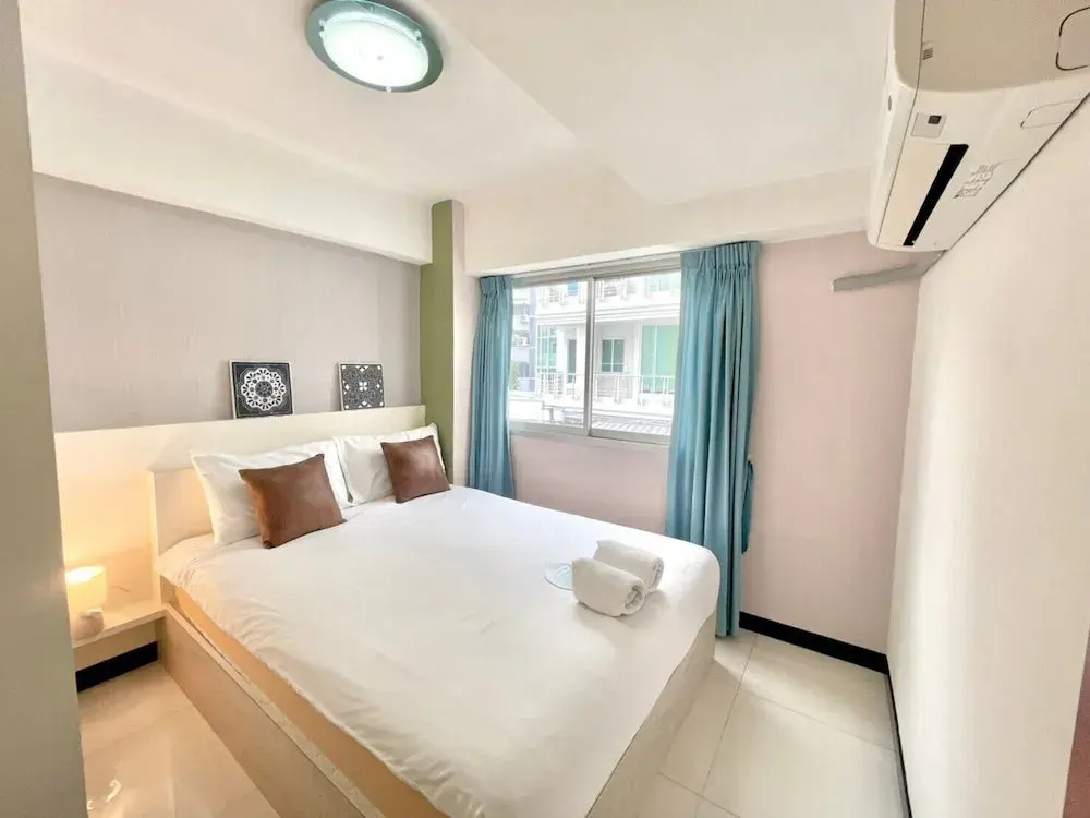 Baan Sabai Rama IV Apartment