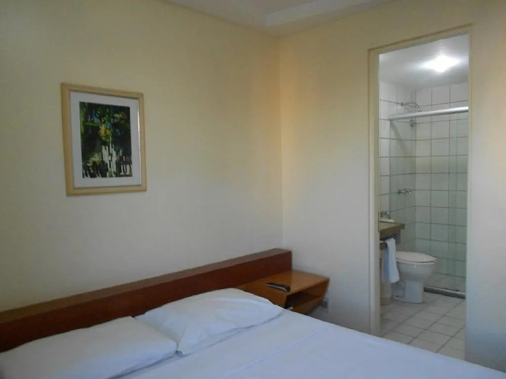 ApartHotel - Praia Mansa 1 e 2 Qtos