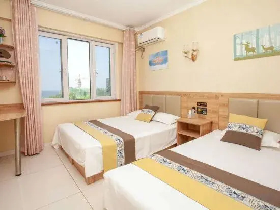 Fairy Tale Town Guanhai Apartment (Changdao Scenic Area)