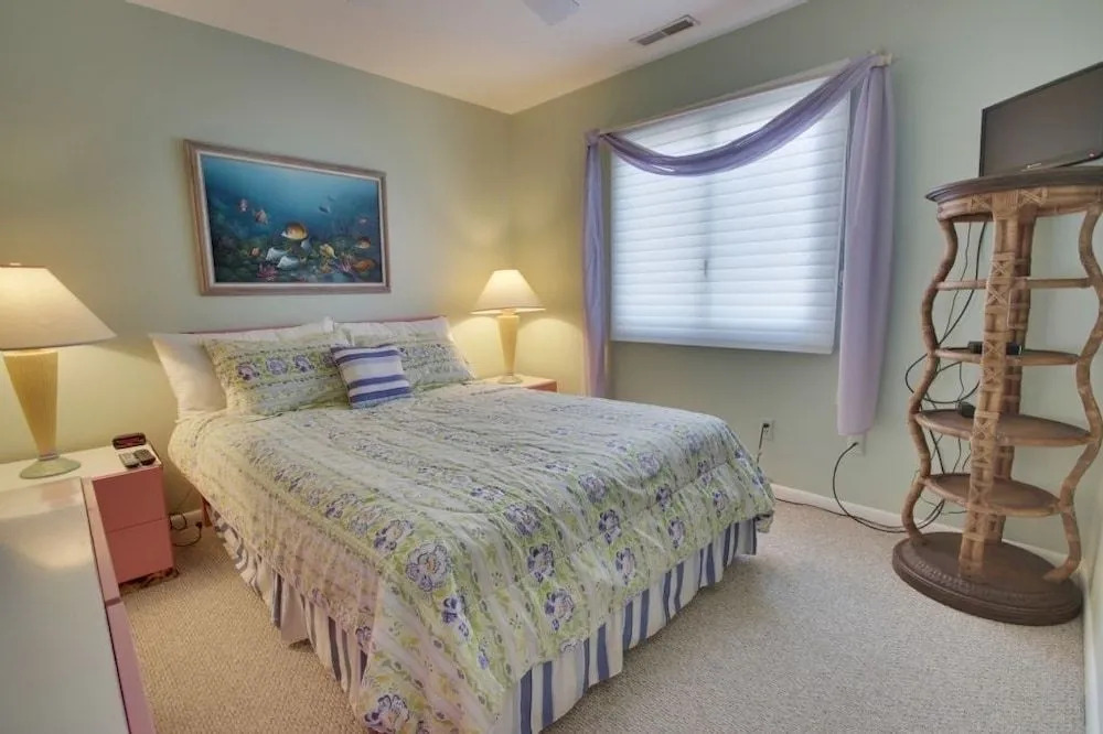 Runaway Bay II 525 - 3 Br Townhouse