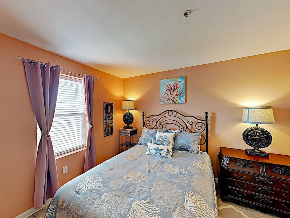 Breezy Gulf-View Unit #209 - 2 Br Condo