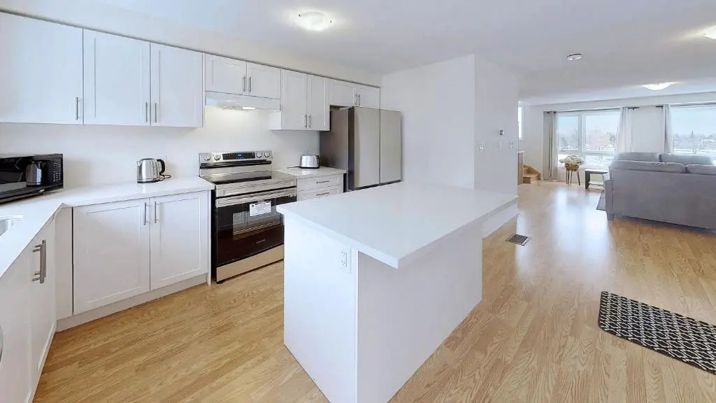 Modern 3-bedroom Oshawa Home