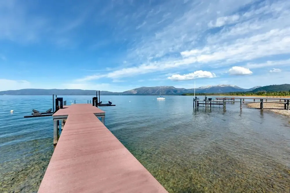 On Lake Tahoe!! Close to Heavenly and Casino's