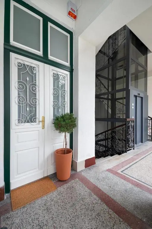 Erkel Boutique Apartment–Chic flat by Market Hall