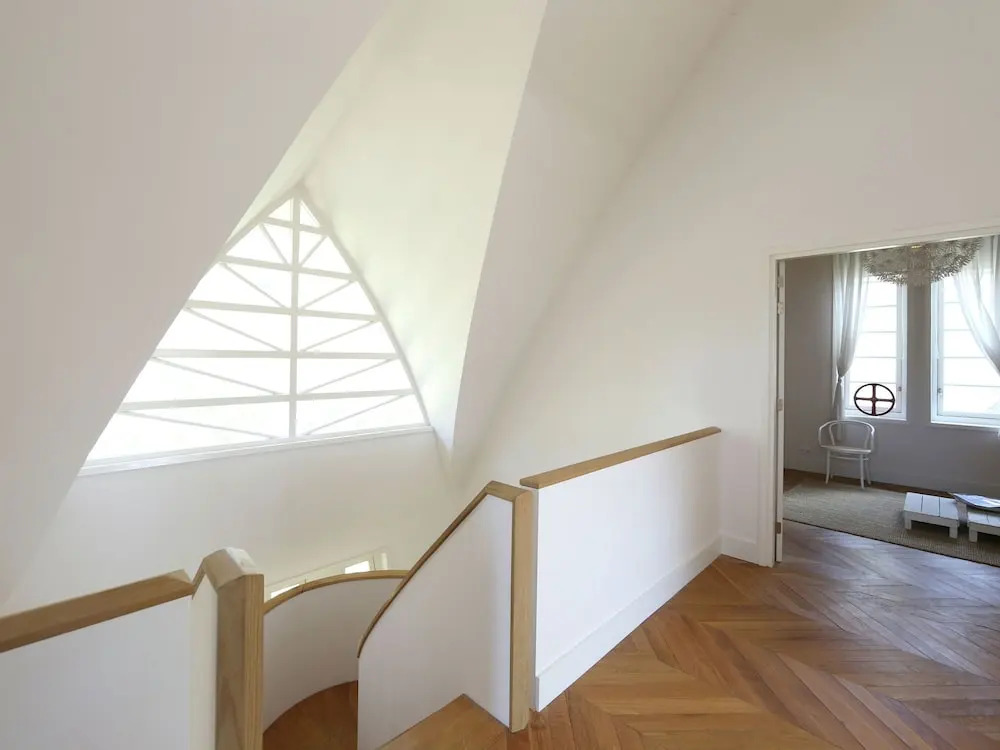 Very Luxurious and Architect-designed Detached Villa Near the Forest and Beach