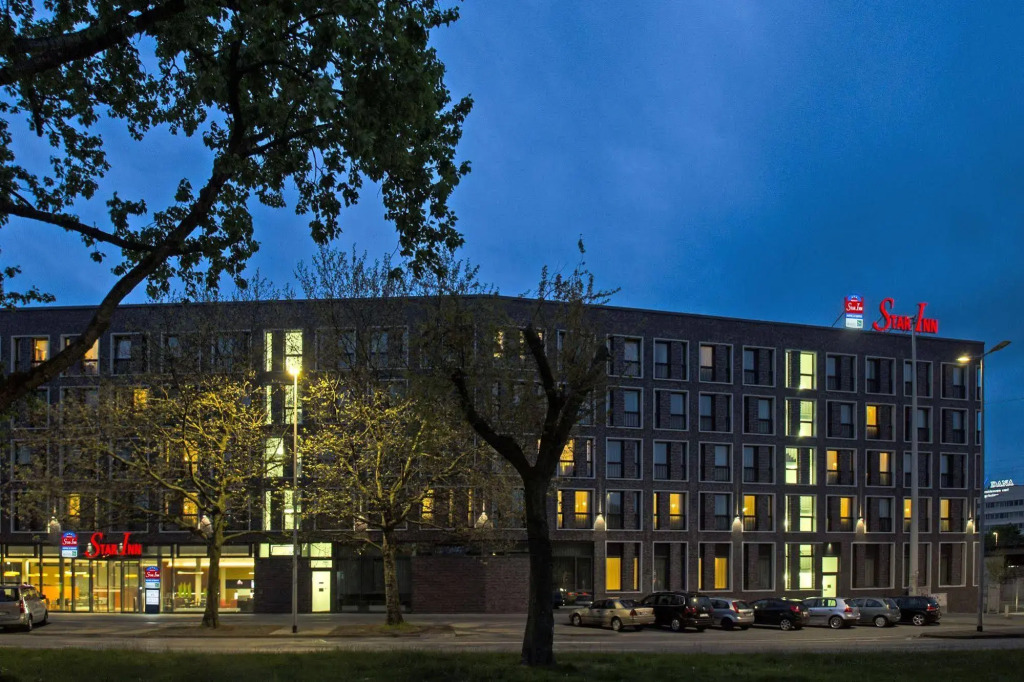 Отель Premier Inn Hannover City University hotel