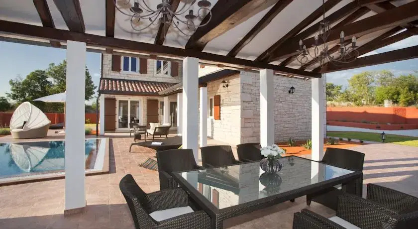 Villas Maraya