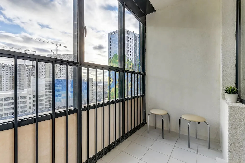 AG Apartament Srednerogatskay 16