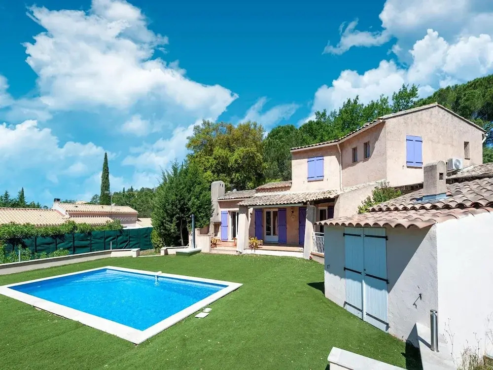 Villa in Vidauban near Vineyards & Beaches