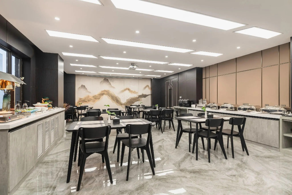 Rezen Dong Hotel (Xi'an Bell Tower Provincial Government Store)
