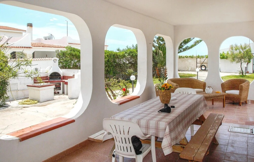 Beautiful Home in Pachino With 3 Bedrooms and Wifi