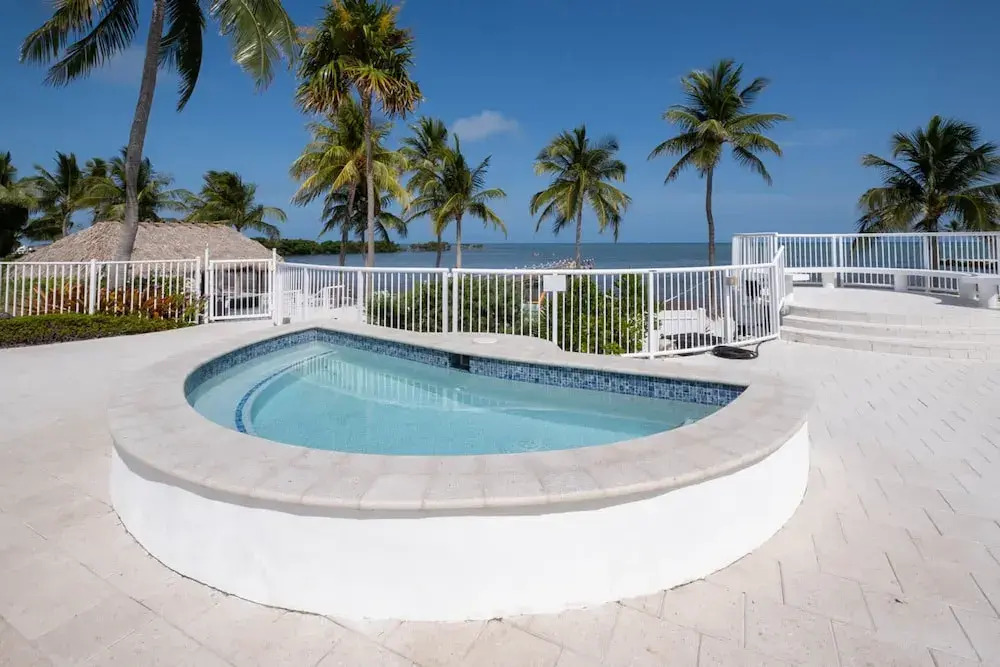 Modern Keys Penthouse W Private Beach Pool