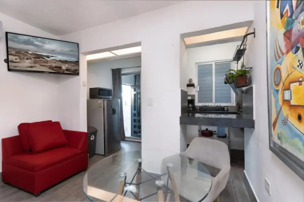 Lovely Studios in PDC 5 min to the Beach