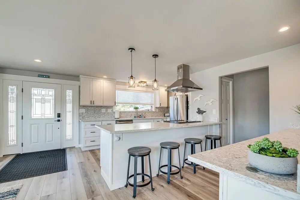 Chic Westport Vacation Rental, Walk to Beach!