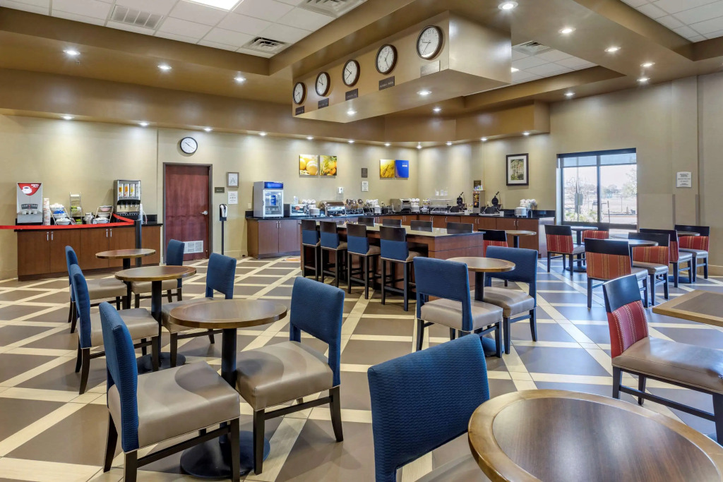 Comfort Suites Batesville