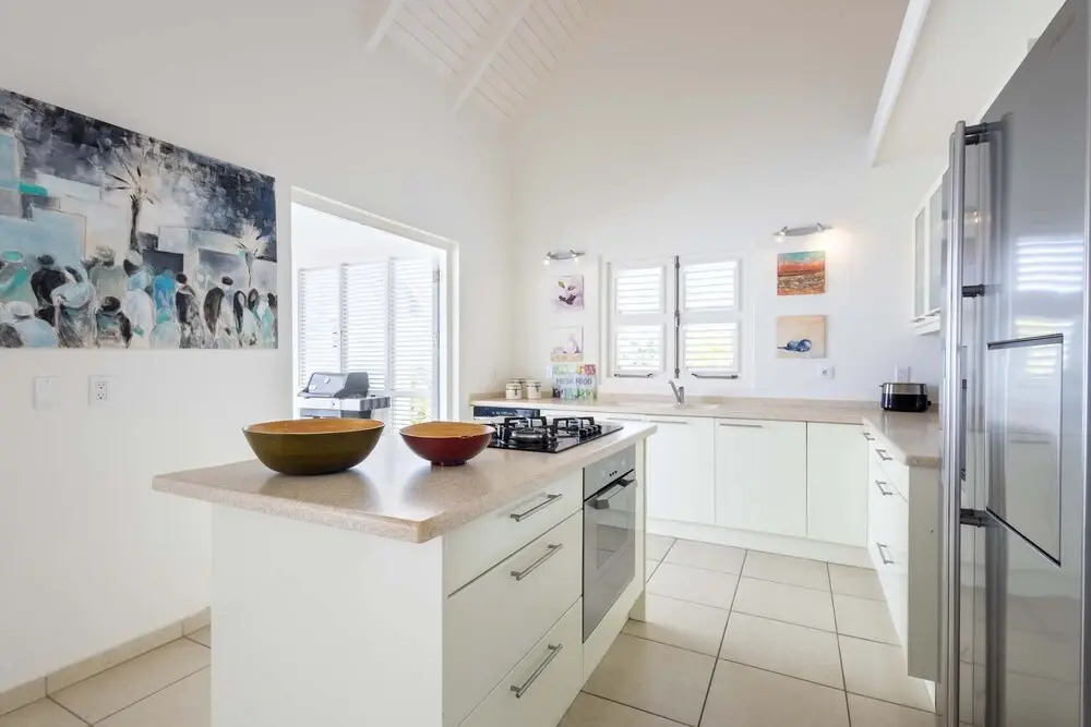 Ocean Whisper Villa in Sint Willibrordus